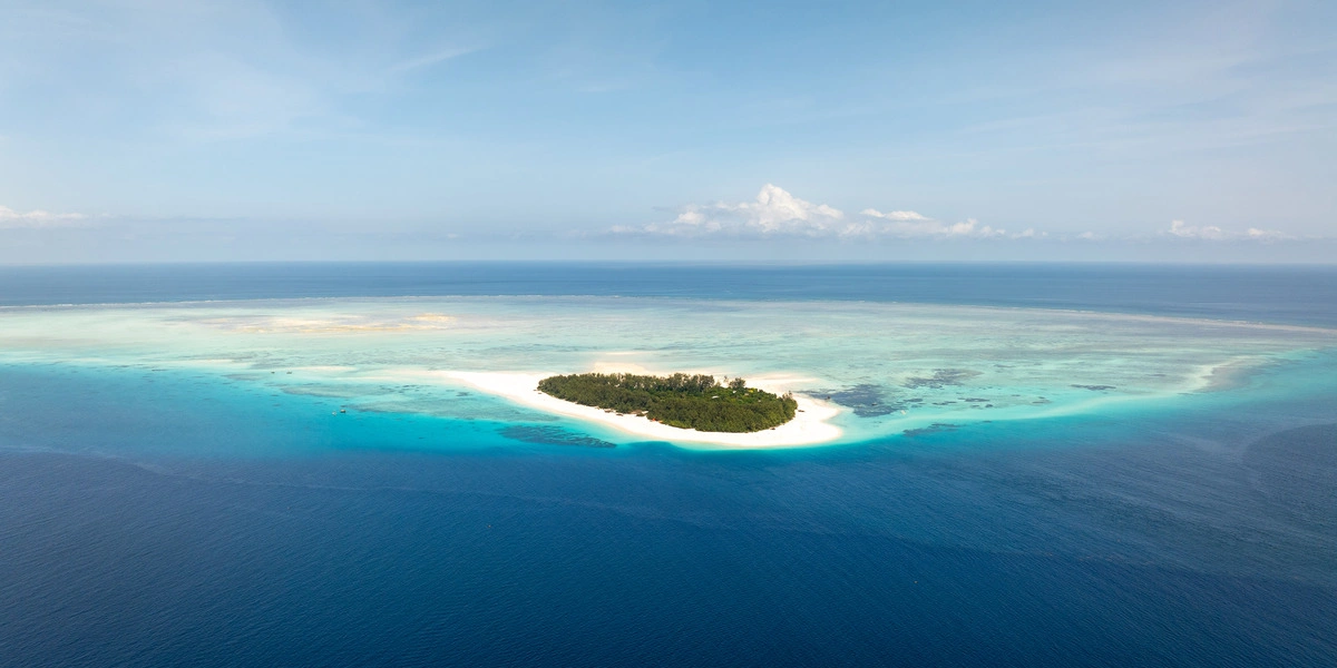Discover Zanzibar Tanzania Island, for your Zanzibar vacation packages inclusive of Zanzibar travel season.